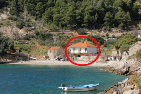  Seaside secluded apartments Cove Torac, Hvar - 589  Гдинь 